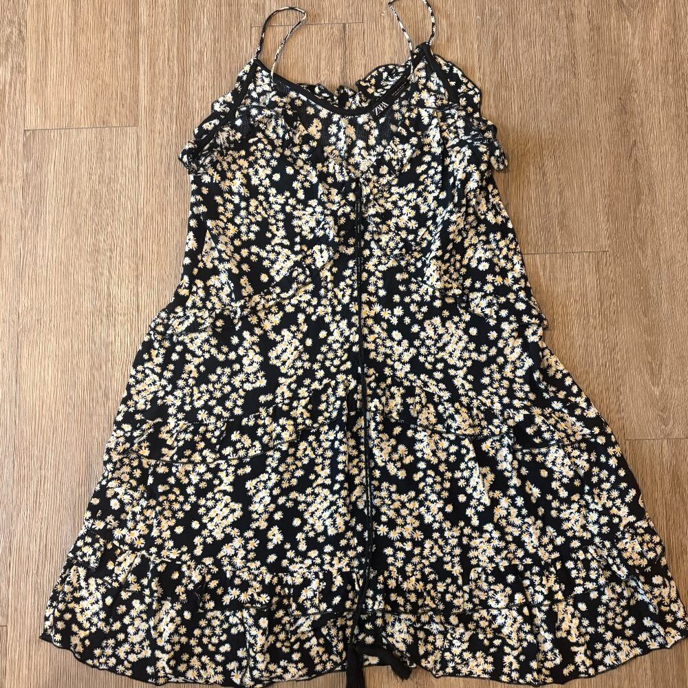 ZARA Daisy Print Ruffle Mini Dress - Size M - Picture 5 of 6